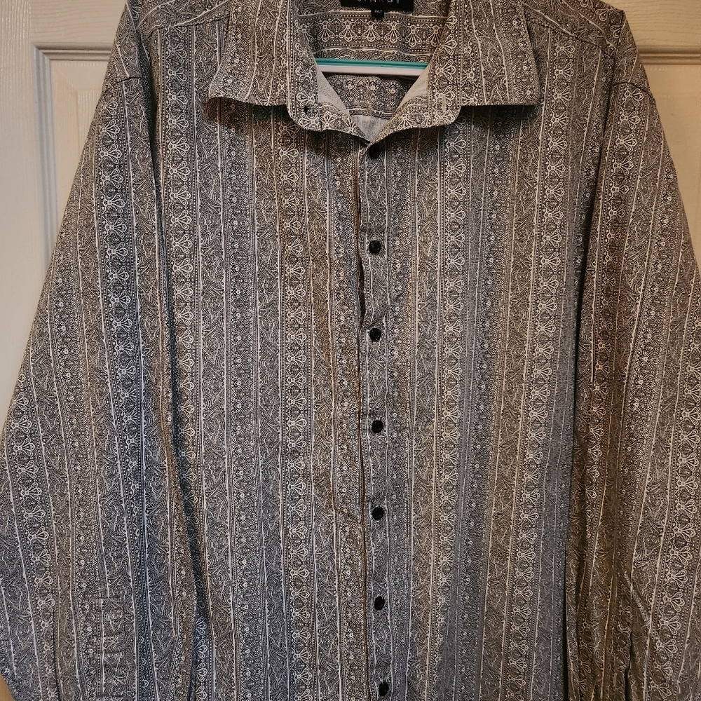 Men's Classic Gray Patterned Dress Shirt